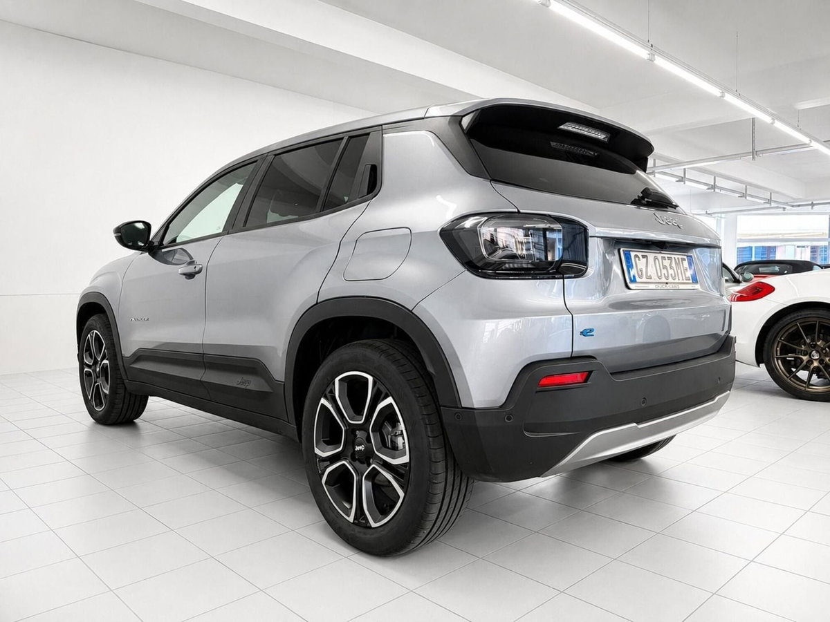 Jeep Avenger full-electric Summit fwd 156cv auto (7)