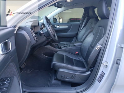 Volvo XC40 B4 AWD automatico Core (18)