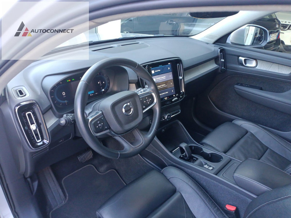 Volvo XC40 B4 AWD automatico Core (19)