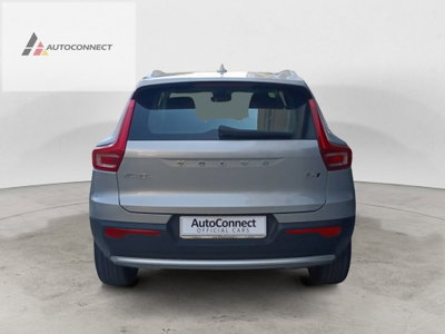Volvo XC40 B4 AWD automatico Core (4)