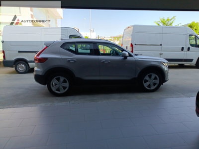 Volvo XC40 B4 AWD automatico Core (7)