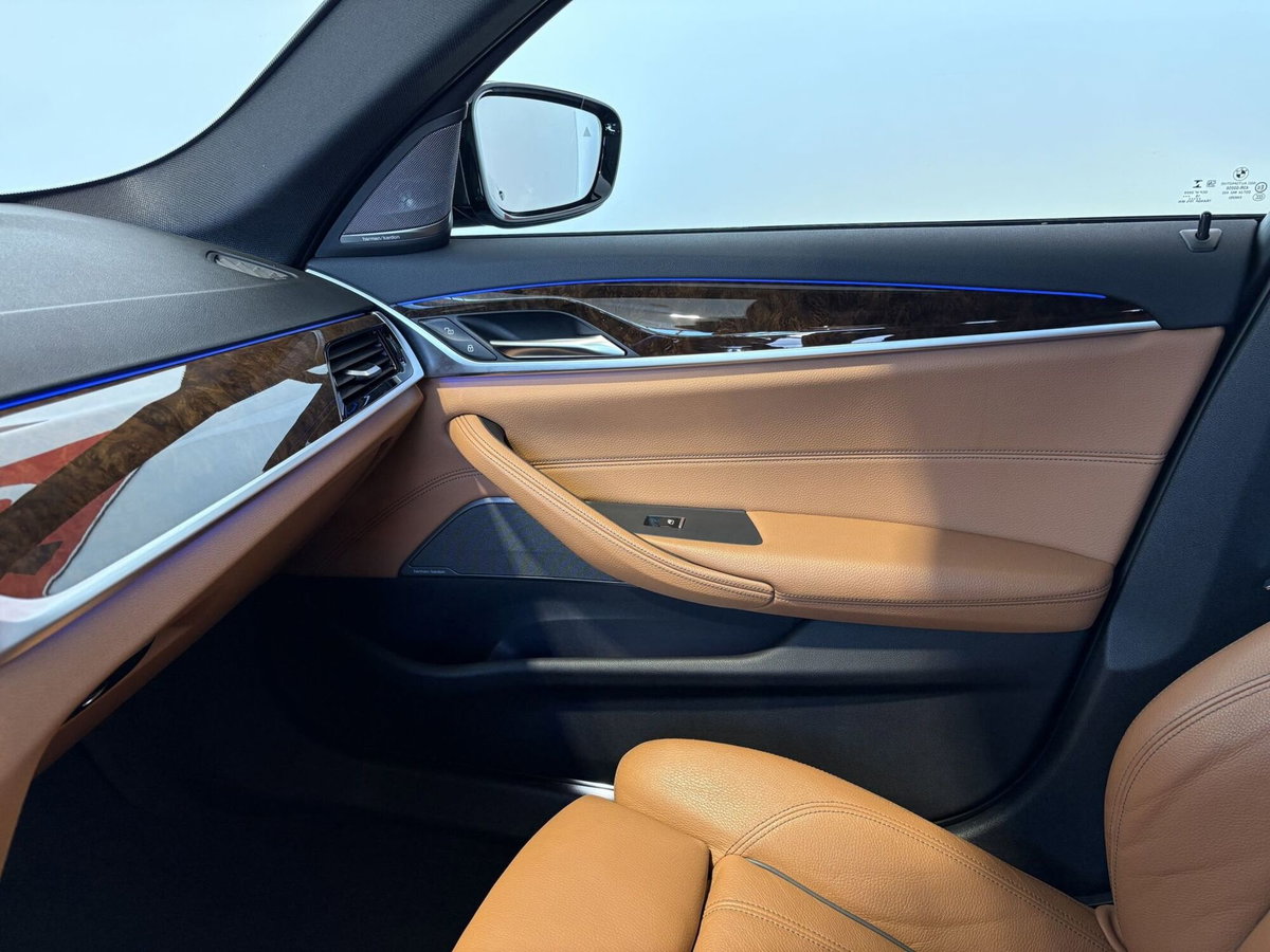 BMW Serie 5 Touring 530d xDrive  Msport (19)