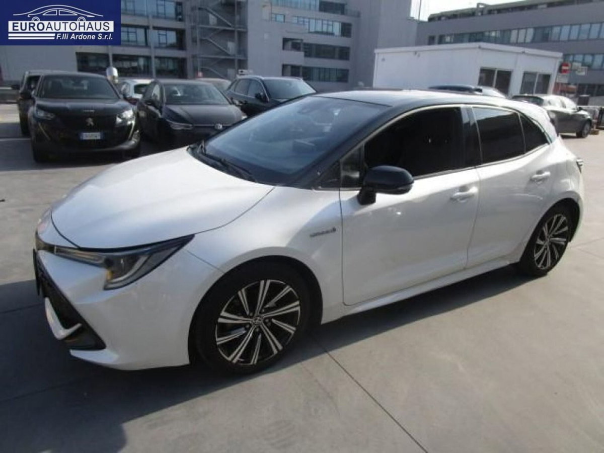 Toyota Corolla 1.8 Hybrid Style (2)