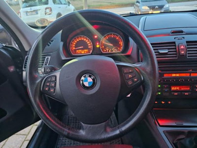 BMW X3 xDrive18d Futura (17)