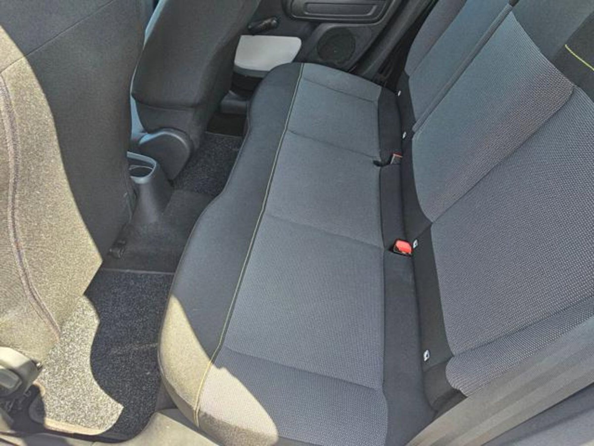 Citroen C3 BlueHDi 100 S&S Business Combi (17)