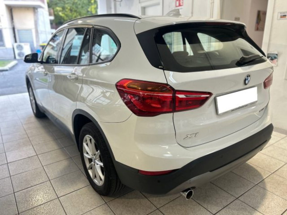 BMW X1 sDrive18i Advantage (4)