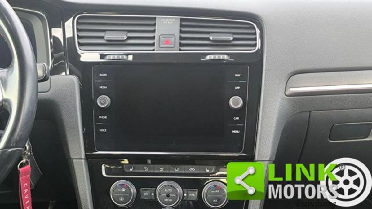 Volkswagen Golf GTI Performance 2.0 245 CV TSI DSG 5p. BMT (13)