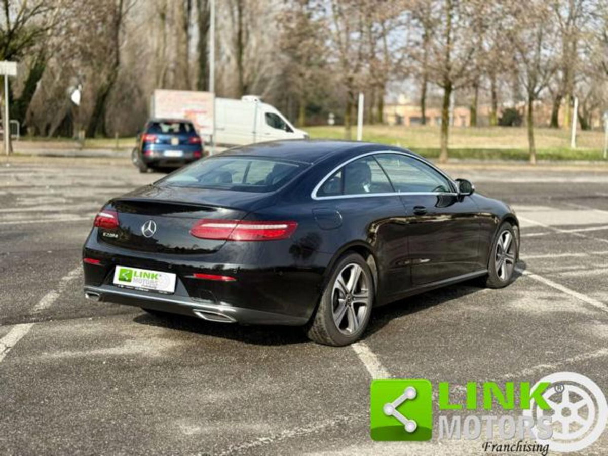 Mercedes-Benz Classe E Coupé 220 d Auto Business Sport (15)