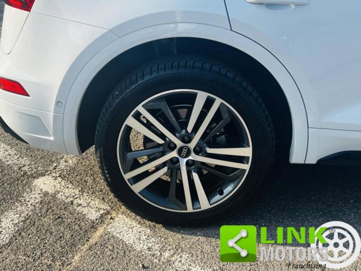 Audi Q5 40 2.0 tdi mhev 12V S line quattro s-tronic (14)