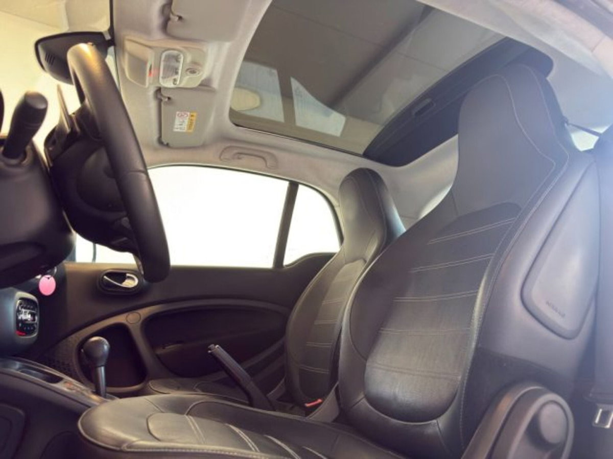 smart Fortwo 90 0.9 Turbo Urban (15)