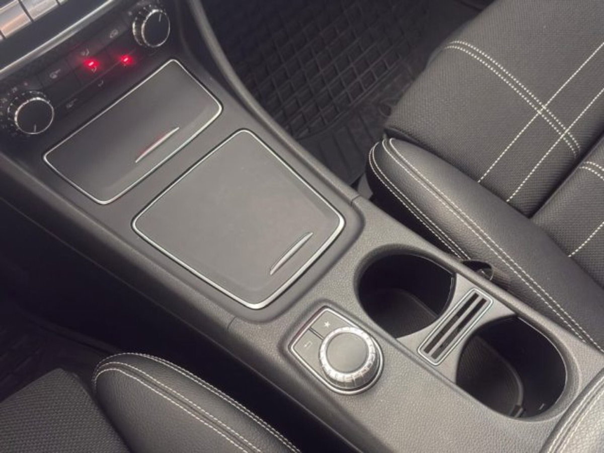 Mercedes-Benz Classe A 180 Sport (15)