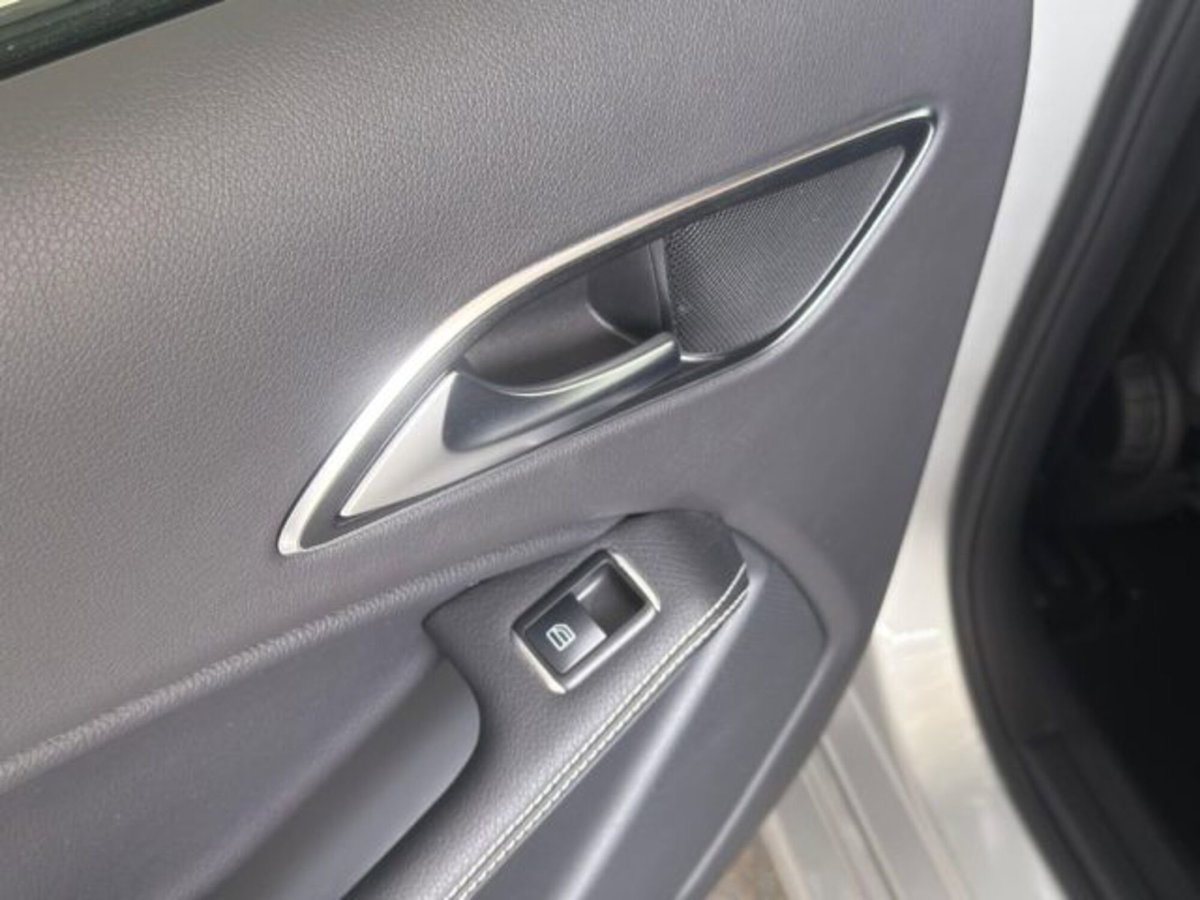 Mercedes-Benz Classe A 180 Sport (17)
