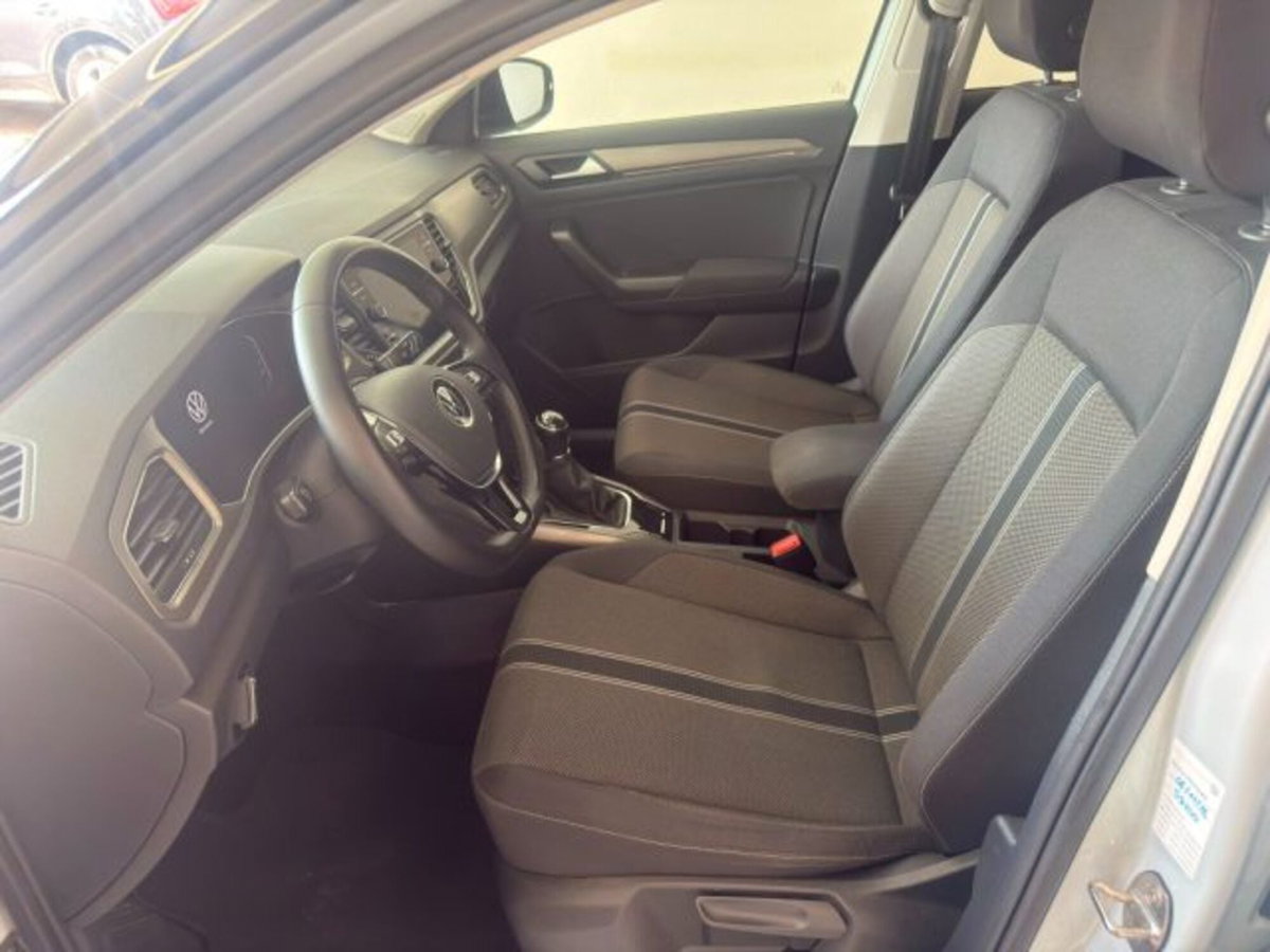 Volkswagen T-Roc 1.5 tsi Style (6)