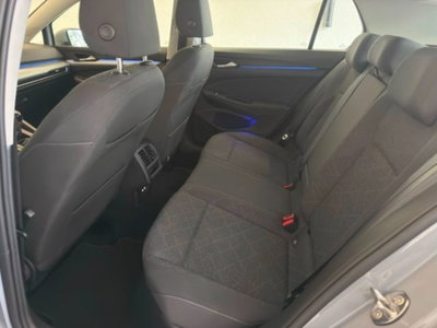 Volkswagen Golf Variant 2.0 TDI SCR DSG Life (17)