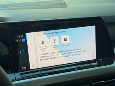 Volkswagen Golf Variant 2.0 TDI SCR DSG Life (19)