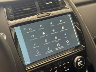 Jaguar E-Pace 2.0d i4 mhev R-Dynamic SE awd 163cv auto (13)
