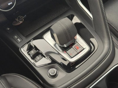 Jaguar E-Pace 2.0d i4 mhev R-Dynamic SE awd 163cv auto (15)