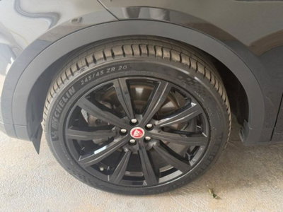 Jaguar E-Pace 2.0d i4 mhev R-Dynamic SE awd 163cv auto (16)