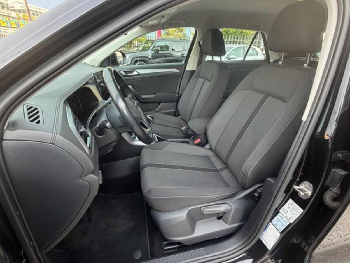 Volkswagen T-Roc 1.0 TSI Life (11)