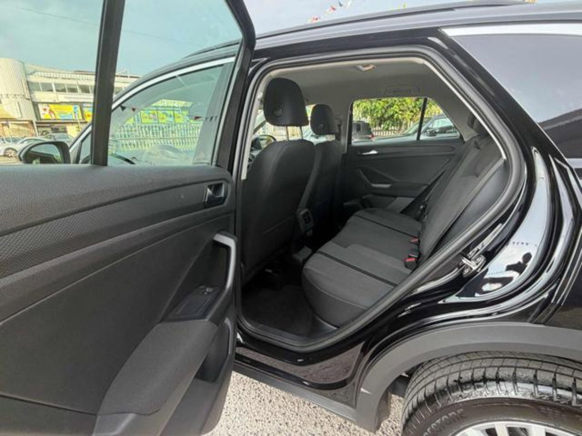 Volkswagen T-Roc 1.0 TSI Life (13)