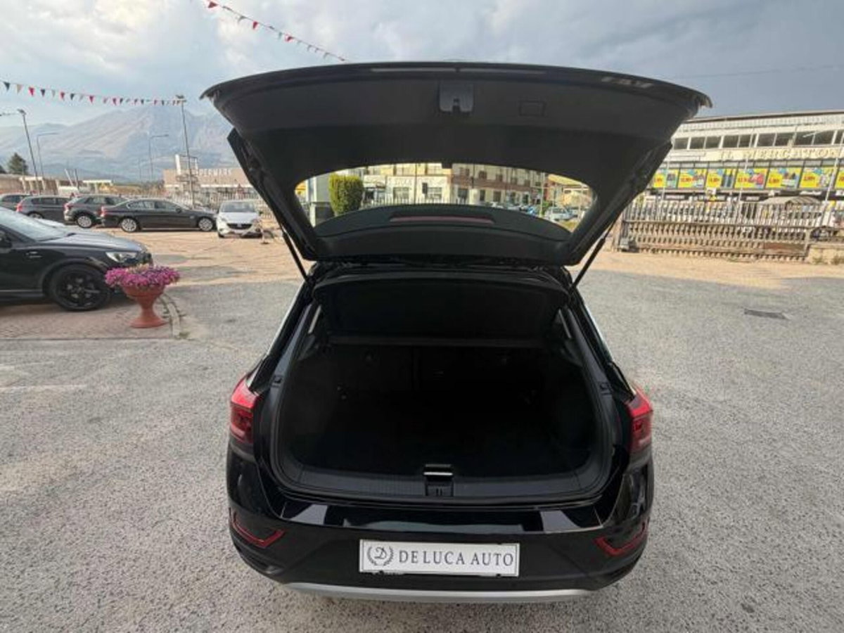 Volkswagen T-Roc 1.0 TSI Life (16)