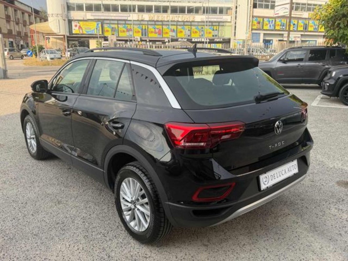 Volkswagen T-Roc 1.0 TSI Life (7)
