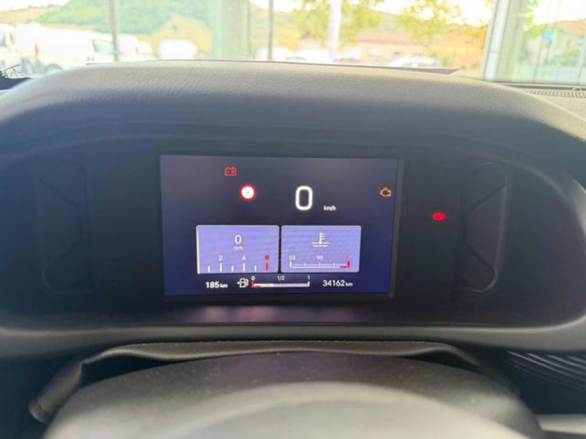 Jeep Avenger 1.2 turbo Altitude fwd 100cv (16)
