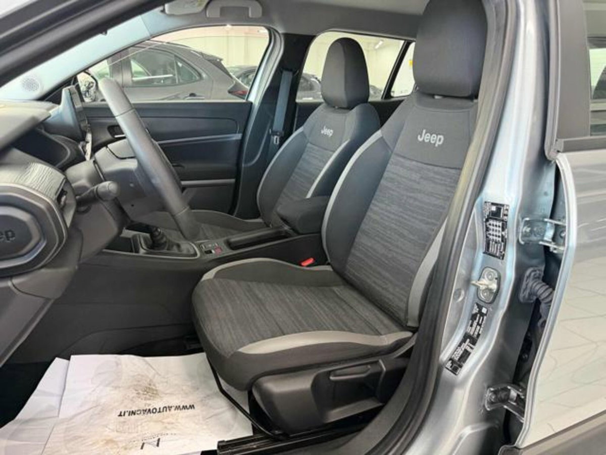 Jeep Avenger 1.2 turbo Altitude fwd 100cv (8)