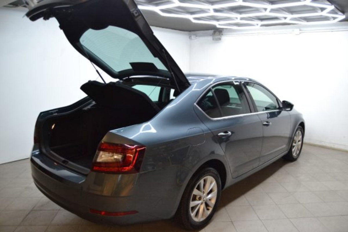 Skoda Octavia 1.6 TDI SCR 115 CV Executive (6)