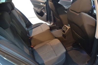 Skoda Octavia Station Wagon 2.0 TDI EVO SCR DSG Wagon Style (6)