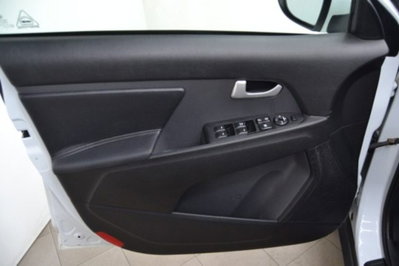 Kia Sportage 1.7 CRDI VGT 2WD Active (11)