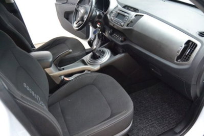 Kia Sportage 1.7 CRDI VGT 2WD Active (7)