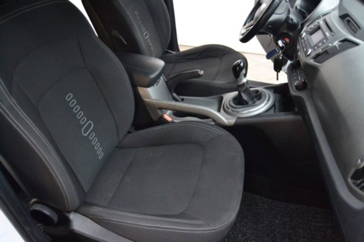 Kia Sportage 1.7 CRDI VGT 2WD Active (8)