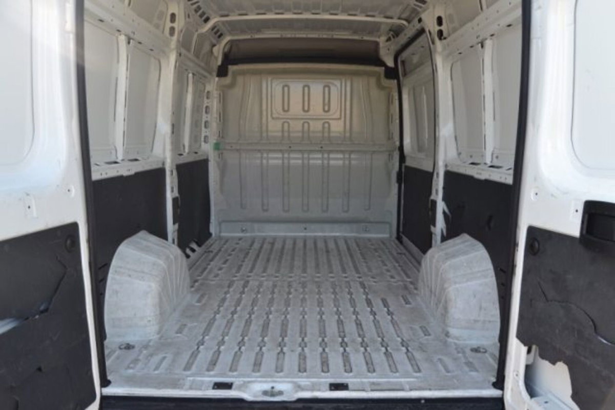 Citroen Jumper Furgone 33 BlueHDi 140 S&S PLM-TM Furgone (9)