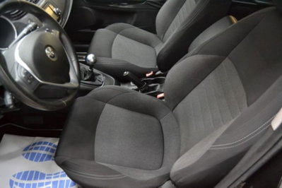 Alfa Romeo Giulietta 1.6 JTDm Giulietta 120cv (10)