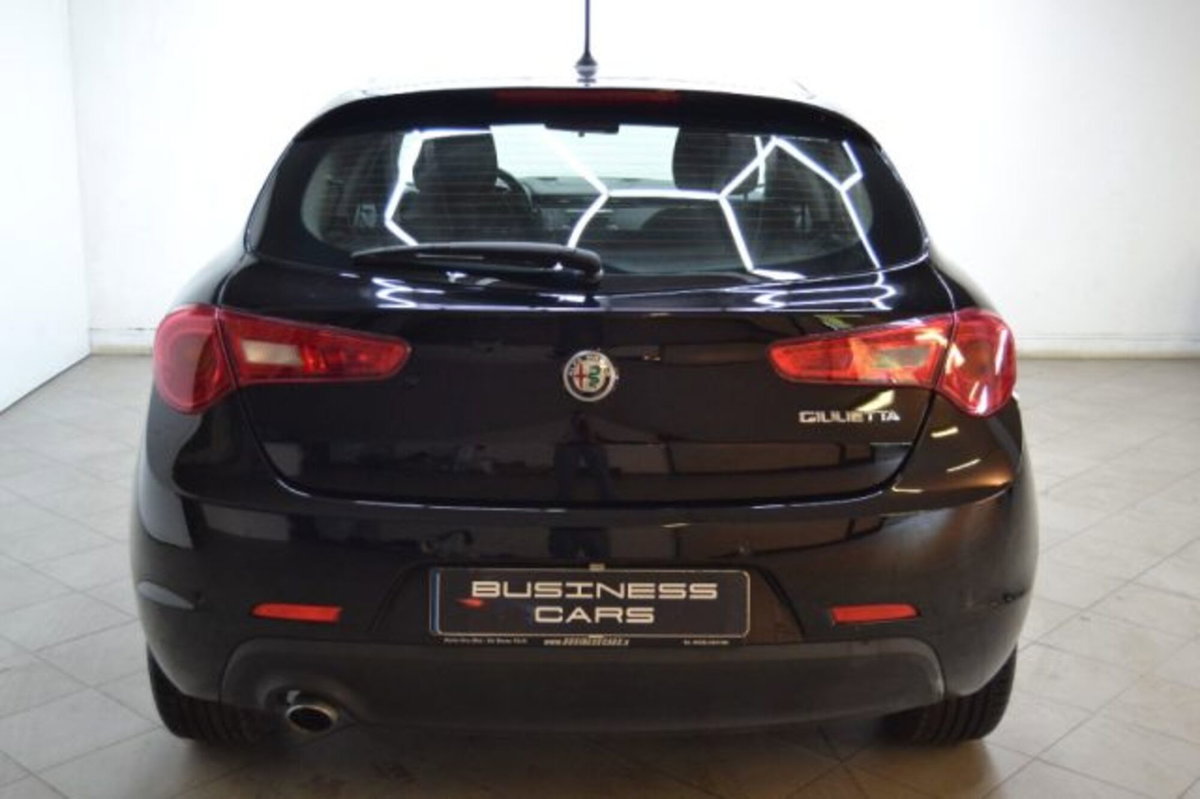 Alfa Romeo Giulietta 1.6 JTDm Giulietta 120cv (2)