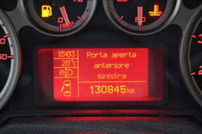 Alfa Romeo MiTo 1.4 T 120 CV GPL Distinctive (13)