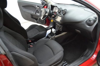 Alfa Romeo MiTo 1.4 T 120 CV GPL Distinctive (7)