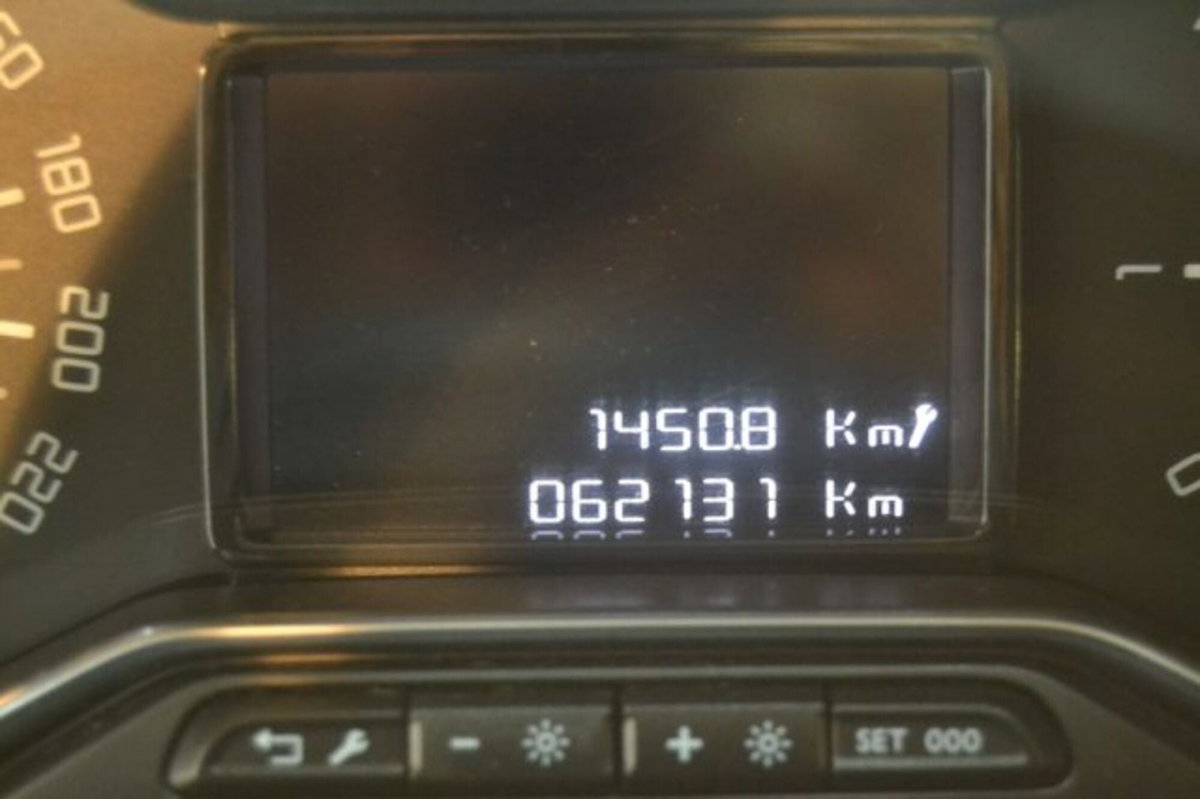 Citroen C3 Aircross BlueHDi 100 Live (14)