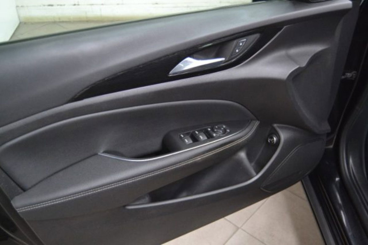 Opel Insignia Station Wagon 1.6 CDTI 136 S&S Sports Innovation (12)