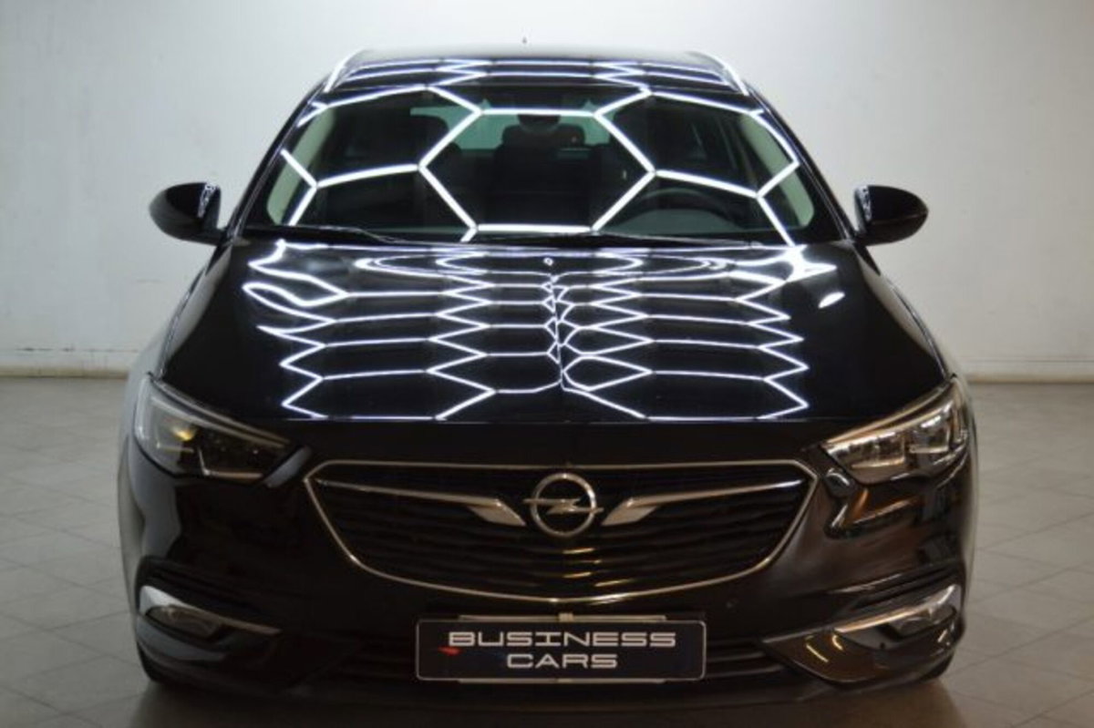Opel Insignia Station Wagon 1.6 CDTI 136 S&S Sports Innovation (2)