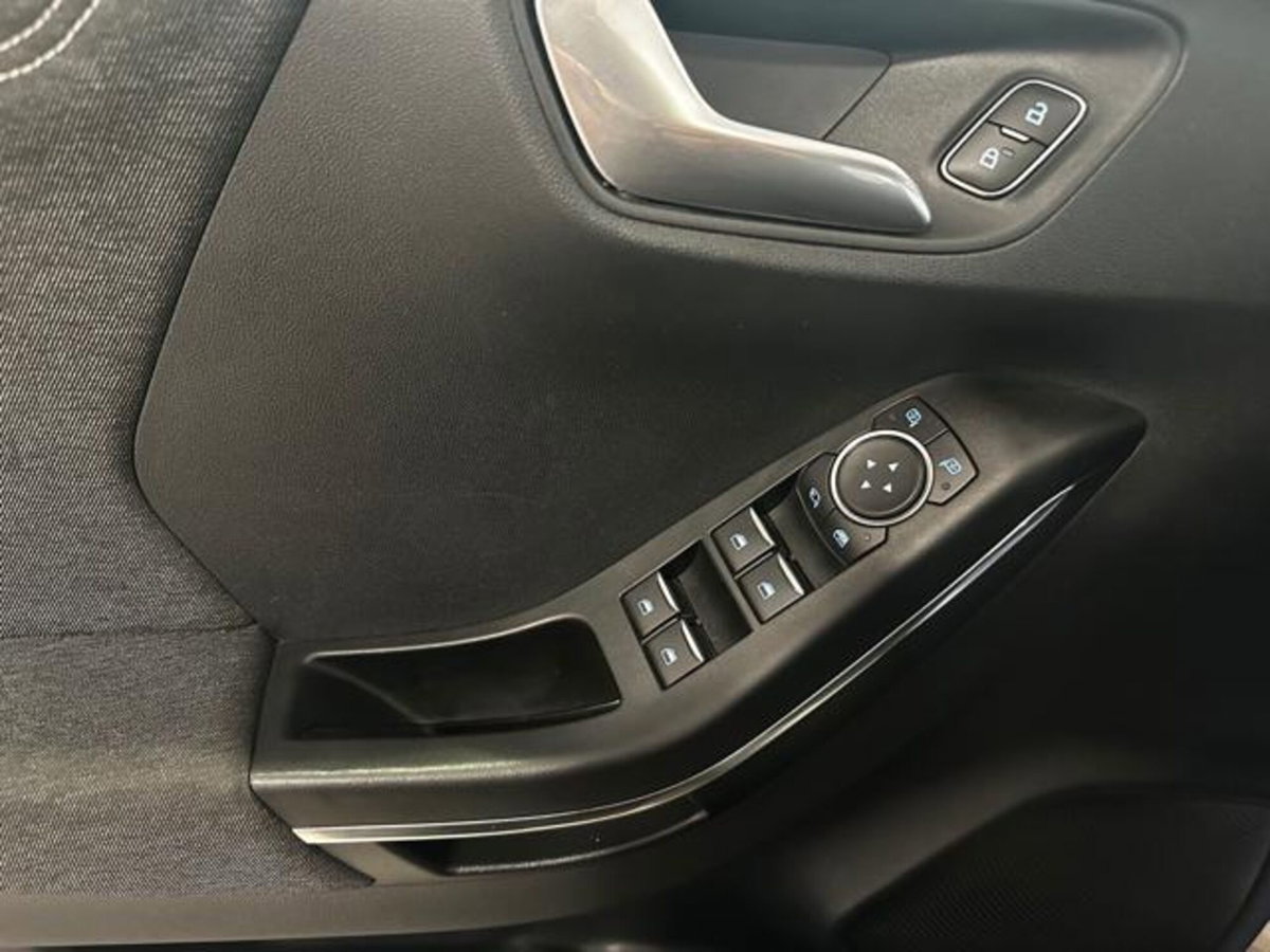 Ford Puma 1.0 EcoBoost Hybrid 125 CV S&S aut. Titanium X (11)
