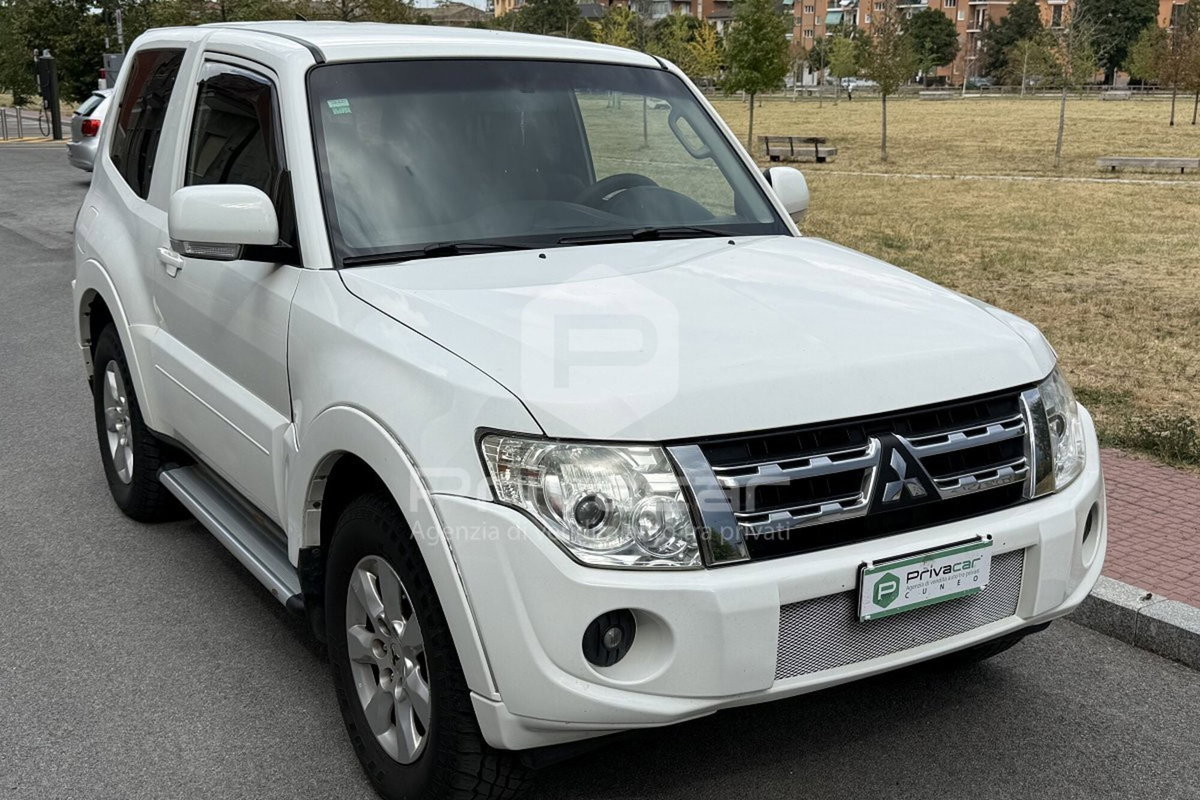 Mitsubishi Pajero 3.2 DI-D 16V 3p. Invite DPF (3)