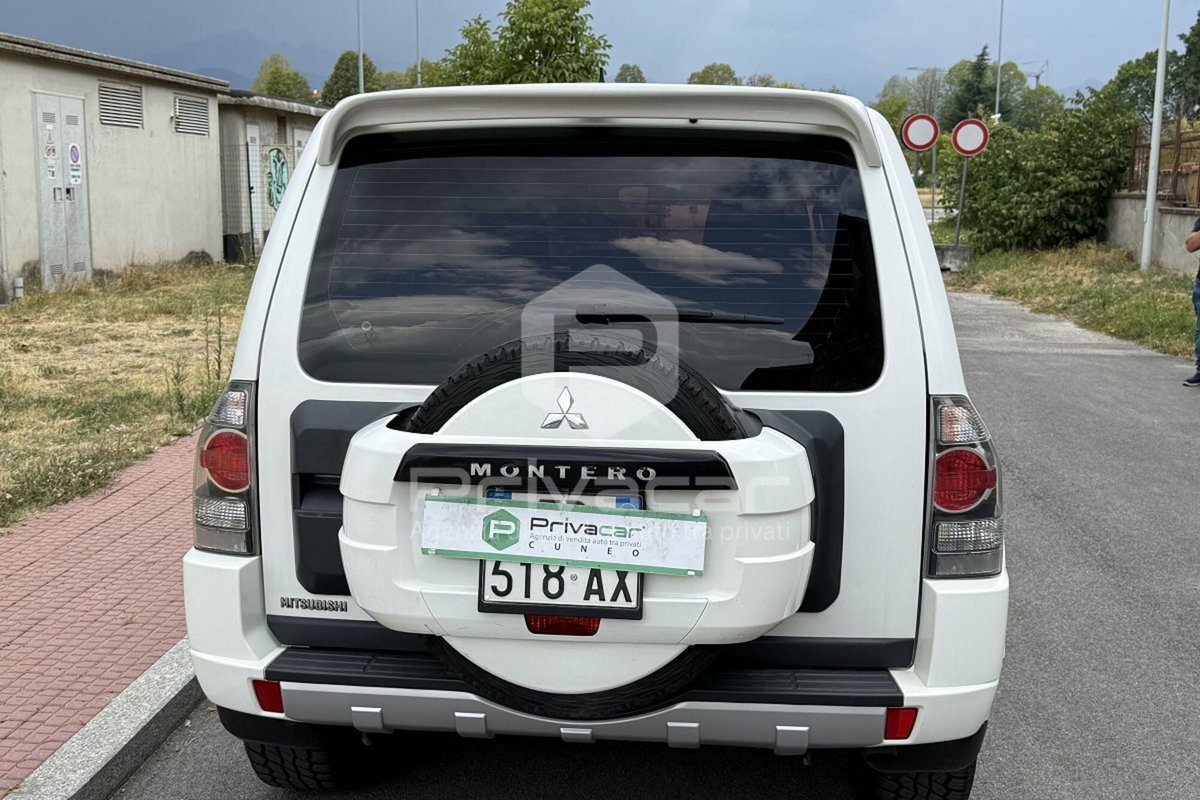 Mitsubishi Pajero 3.2 DI-D 16V 3p. Invite DPF (6)
