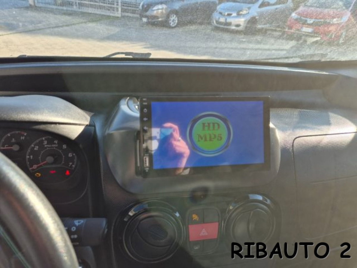 Fiat Qubo 1.3 MJT 80 CV Lounge (19)