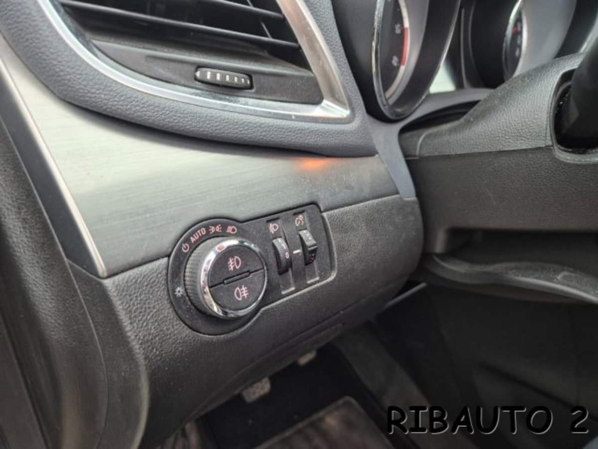 Opel Mokka 1.6 CDTI Ecotec 136CV 4x4 Start&Stop Cosmo (13)