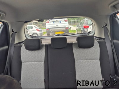 Toyota Yaris 1.0 5 porte Active (17)