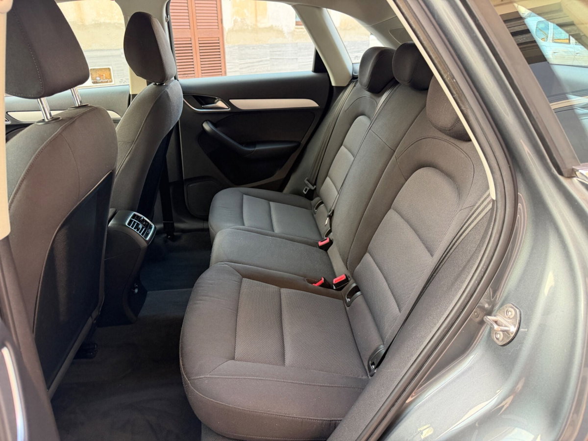 Audi Q3 2.0 TDI 150 CV quattro S tronic Design (11)