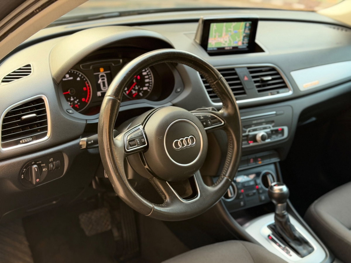 Audi Q3 2.0 TDI 150 CV quattro S tronic Design (13)