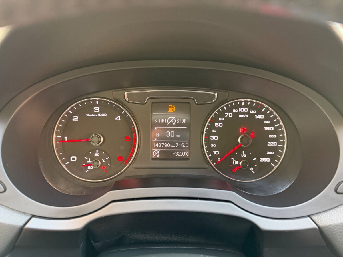 Audi Q3 2.0 TDI 150 CV quattro S tronic Design (16)
